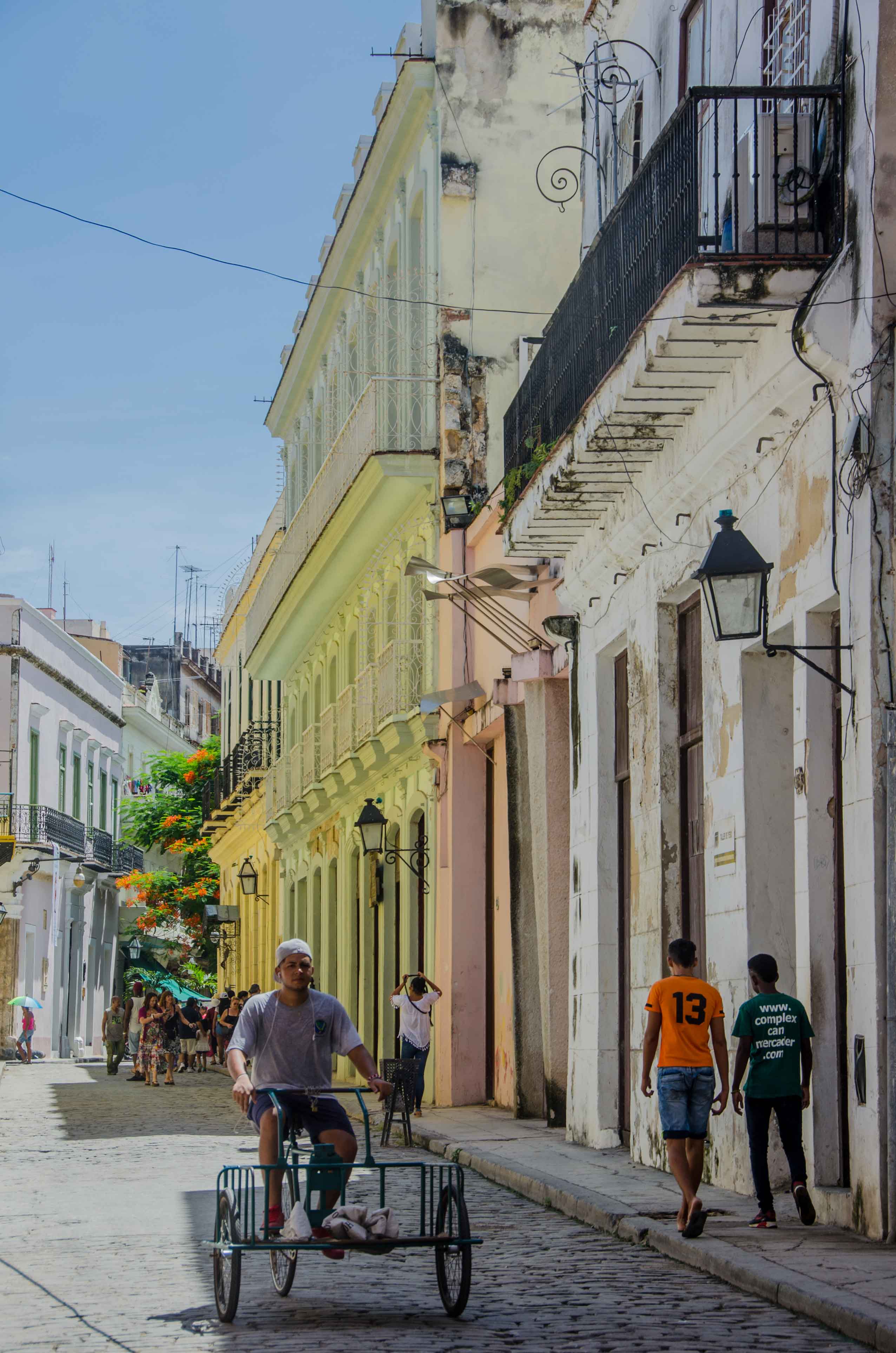 Rue de La Havane